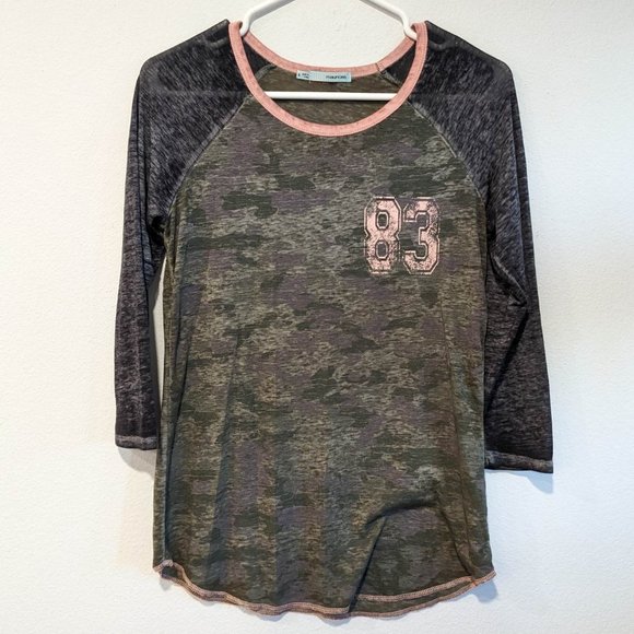 *10/$10* Women's Maurices Camo 3/4 Length Tee - Size Small - Picture 1 of 4
